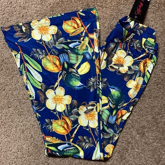 Kimberly C crazy Mod flare leg/ Bell bottom / Mod Squad vibes - one size stretch - Picture 1 of 7
